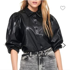 So sexy! Vegan Leather, puff-sleeve blouse